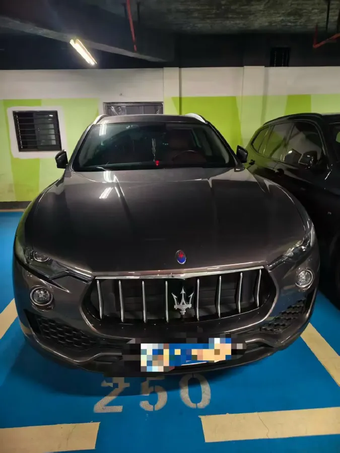 2019 Maserati Levante 3.0T 350HP V6 8AT,autocango,china used car exporter,china ev exporter,chinese used car exporter,chinese used ev exporter