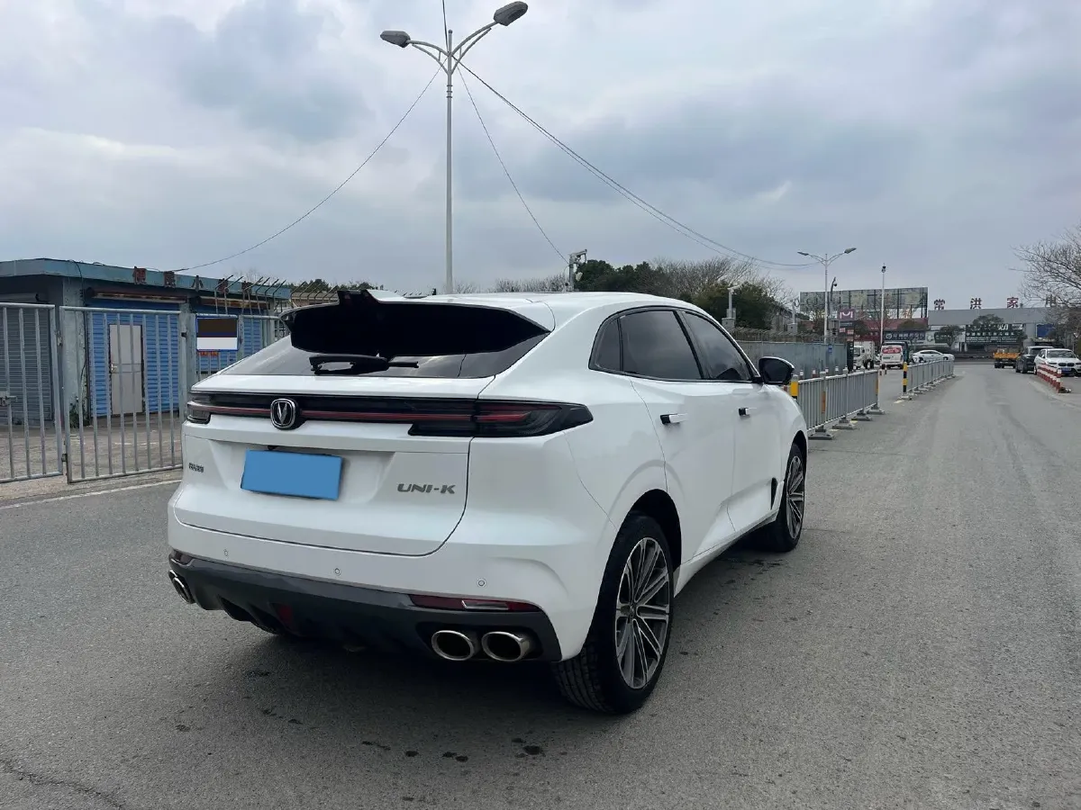 2021 ChangAn UNI-K 2.0T 233HP L4 8AT,autocango,china used car exporter,china ev exporter,chinese used car exporter,chinese used ev exporter