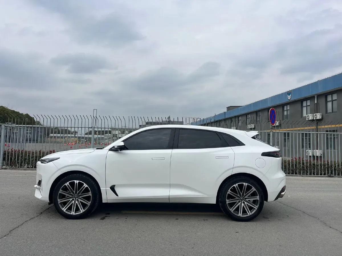 2021 ChangAn UNI-K 2.0T 233HP L4 8AT,autocango,china used car exporter,china ev exporter,chinese used car exporter,chinese used ev exporter
