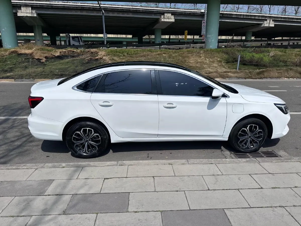 2022 Roewe RX5 eMAX 1.5T 169HP L4 AMT PHEV 16.6KWH,autocango,china used car exporter,china ev exporter,chinese used car exporter,chinese used ev exporter