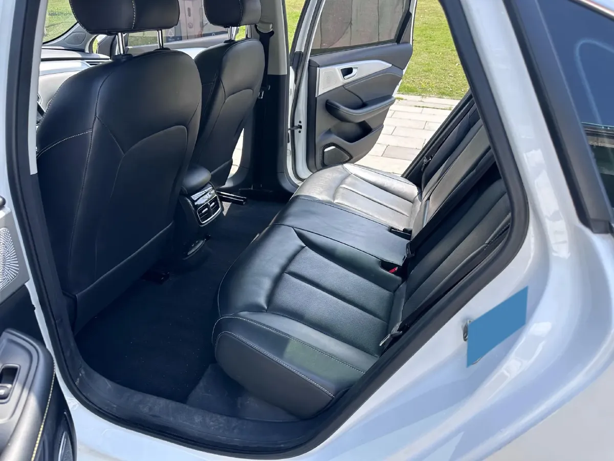 2022 Roewe RX5 eMAX 1.5T 169HP L4 AMT PHEV 16.6KWH,autocango,china used car exporter,china ev exporter,chinese used car exporter,chinese used ev exporter