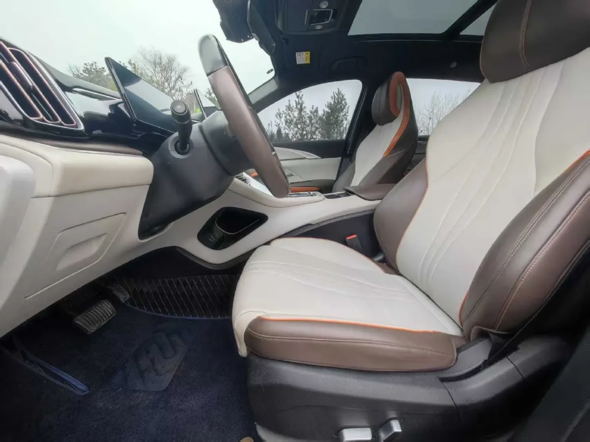 2022 Geely JiaJi 1.5T 177HP L3 7DCT PHEV 15.5KWH,autocango,china used car exporter,china ev exporter,chinese used car exporter,chinese used ev exporter