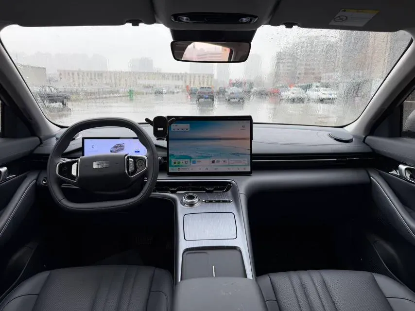 2024 YuanChen Super Van BEV 51KWH,autocango,china used car exporter,china ev exporter,chinese used car exporter,chinese used ev exporter