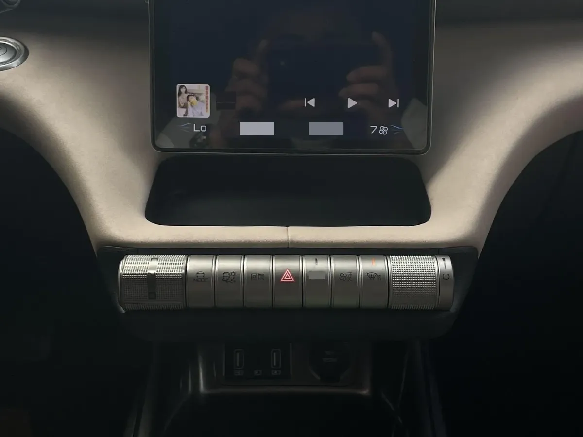 2023 BYD Dolphin BEV 44.928KWH,autocango,china used car exporter,china ev exporter,chinese used car exporter,chinese used ev exporter