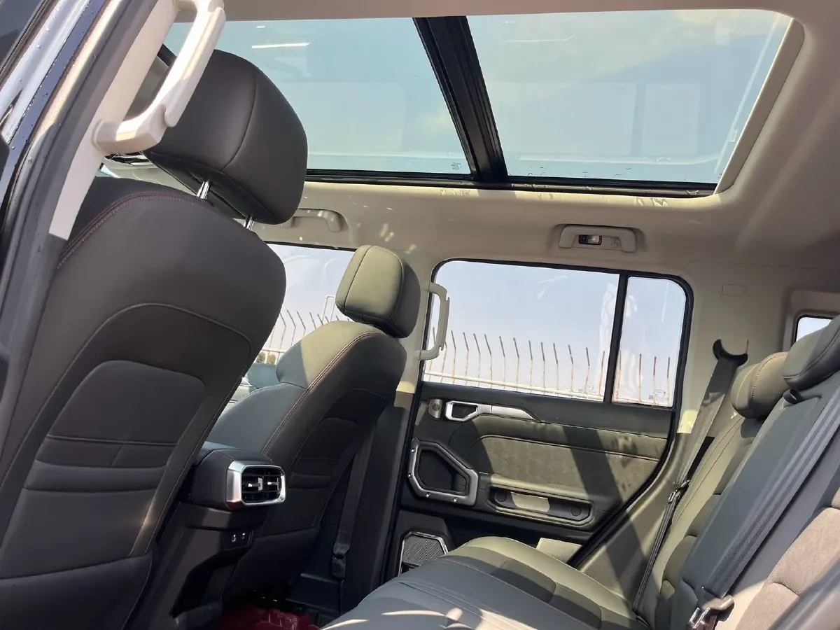 2024 Jetour ShanHai TravellerC-DM 1.5T 156HP L4 3DHT PHEV 26.7KWH,autocango,china used car exporter,china ev exporter,chinese used car exporter,chinese used ev exporter