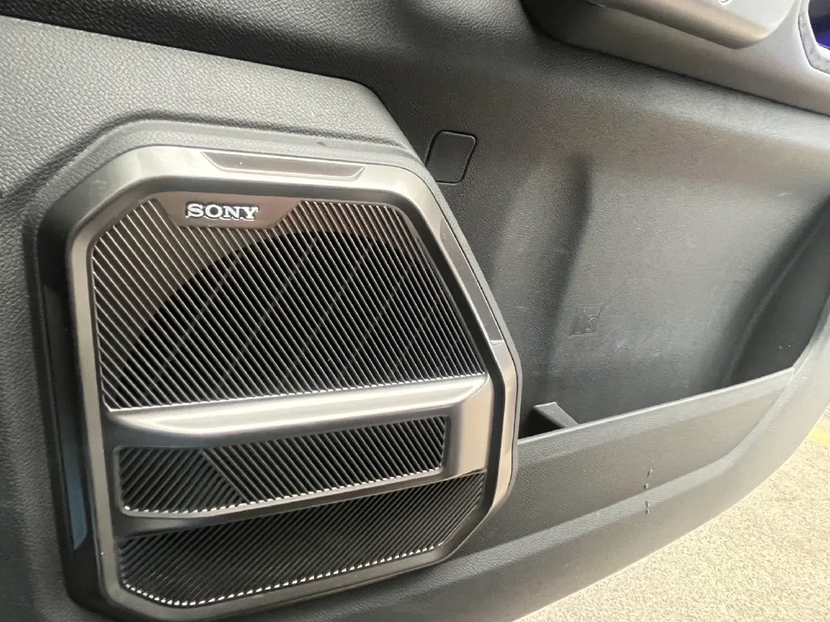 2023 Jetour Traveller 2.0T 254HP L4 7DCT,autocango,china used car exporter,china ev exporter,chinese used car exporter,chinese used ev exporter