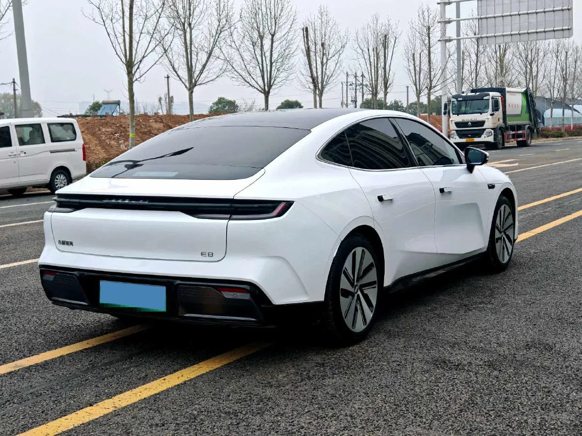 2024 Geely Galaxy E8 BEV 76KWH,autocango,china used car exporter,china ev exporter,chinese used car exporter,chinese used ev exporter