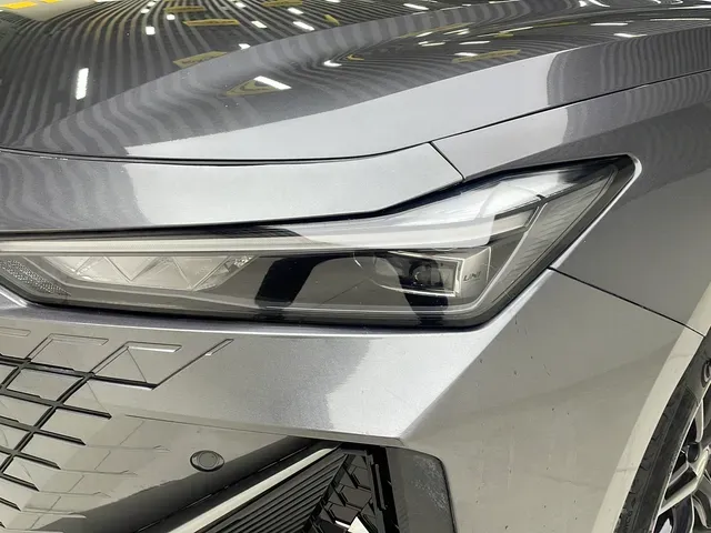 2023 ChangAn UNI-V 1.5T 188HP L4 7DCT,autocango,china used car exporter,china ev exporter,chinese used car exporter,chinese used ev exporter