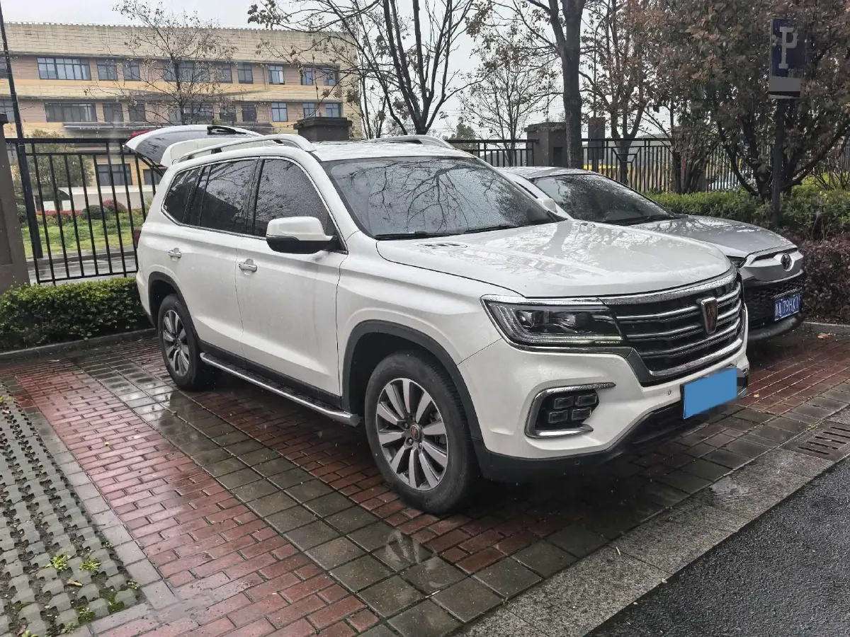 2019 Roewe RX8 2.0T 222HP L4 6AT,autocango,china used car exporter,china ev exporter,chinese used car exporter,chinese used ev exporter