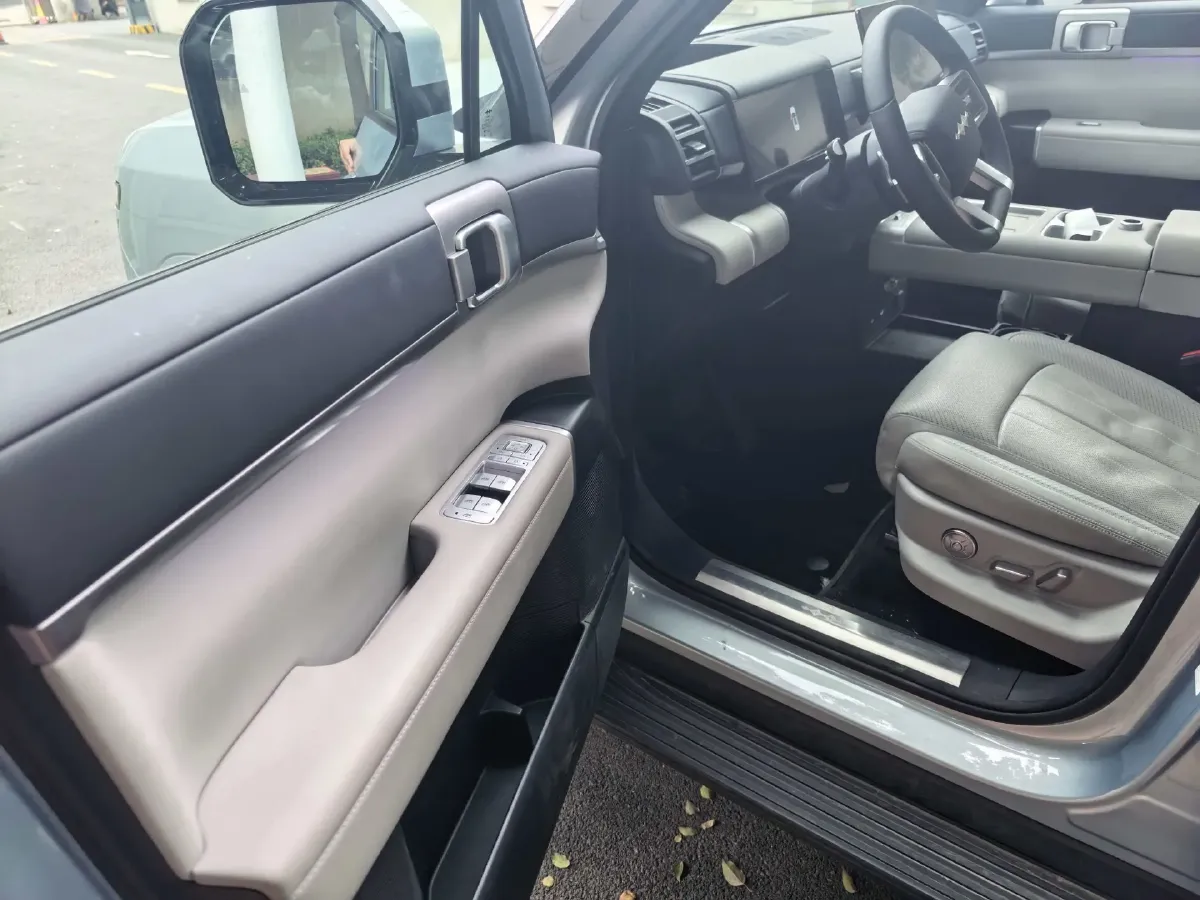 2025 FangChengBao Tai 7 1.5T 156HP L4 E-CVT PHEV,autocango,china used car exporter,china ev exporter,chinese used car exporter,chinese used ev exporter