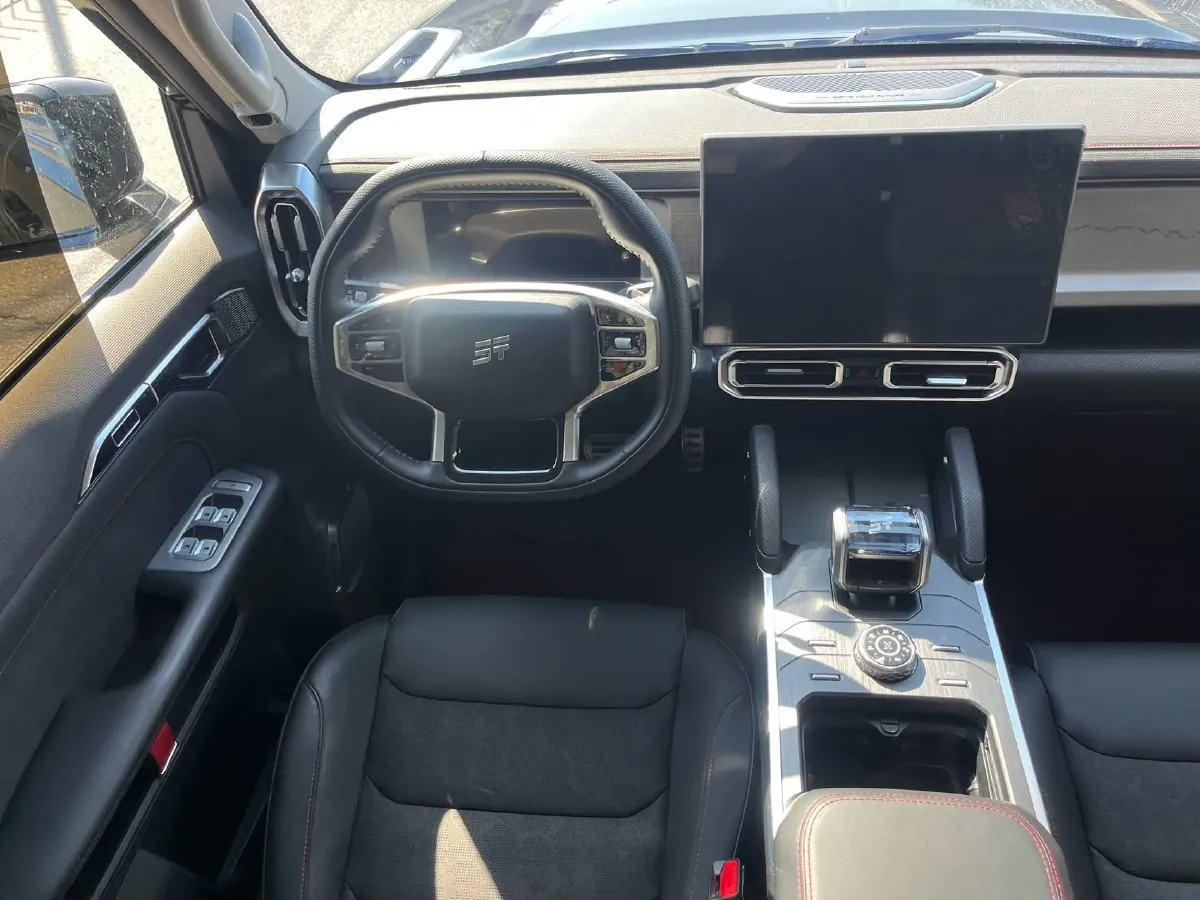 2025 Jetour Traveller 2.0T 254HP L4 7DCT,autocango,china used car exporter,china ev exporter,chinese used car exporter,chinese used ev exporter