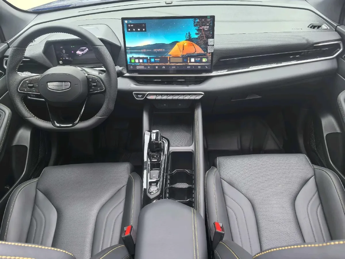 2025 Geely Coolray 1.5T 181HP L4 7DCT,autocango,china used car exporter,china ev exporter,chinese used car exporter,chinese used ev exporter