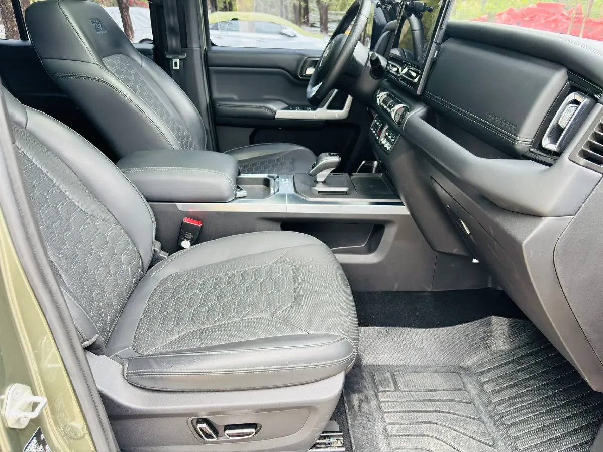 2024 212 212 T01 2.0T 252HP L4 8AT,autocango,china used car exporter,china ev exporter,chinese used car exporter,chinese used ev exporter