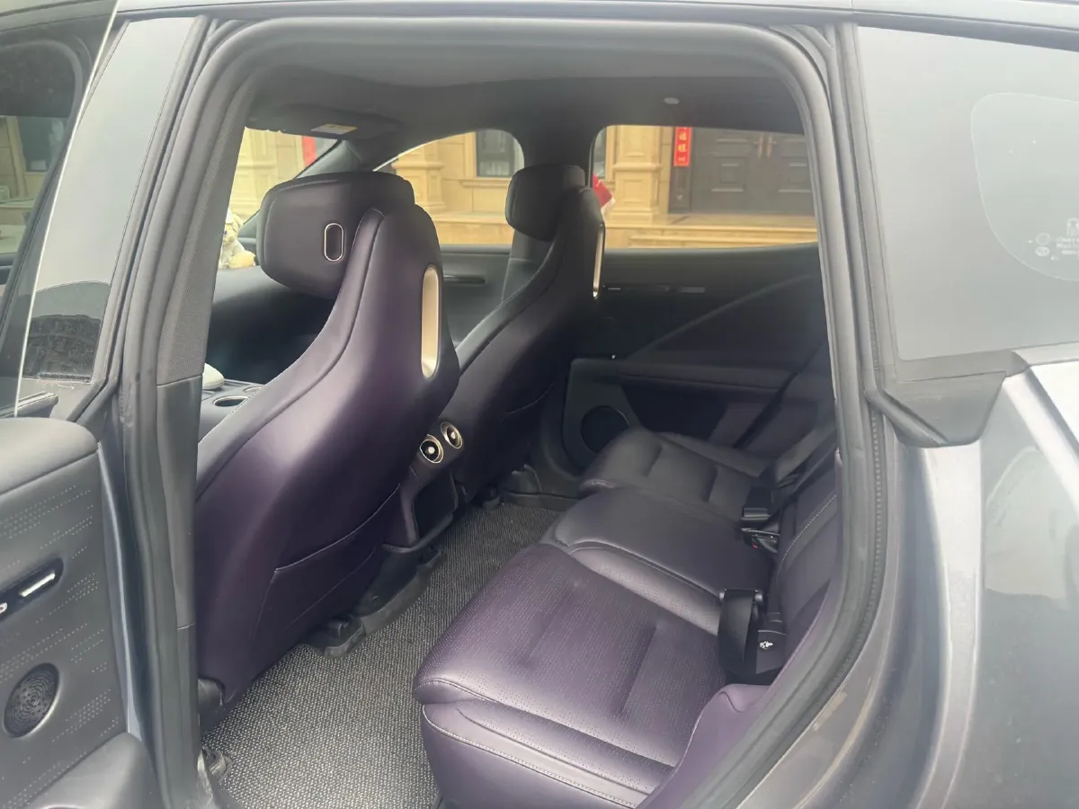 2024 Avatr 07 1.5T 156HP L4 REEV 39.05KWH,autocango,china used car exporter,china ev exporter,chinese used car exporter,chinese used ev exporter