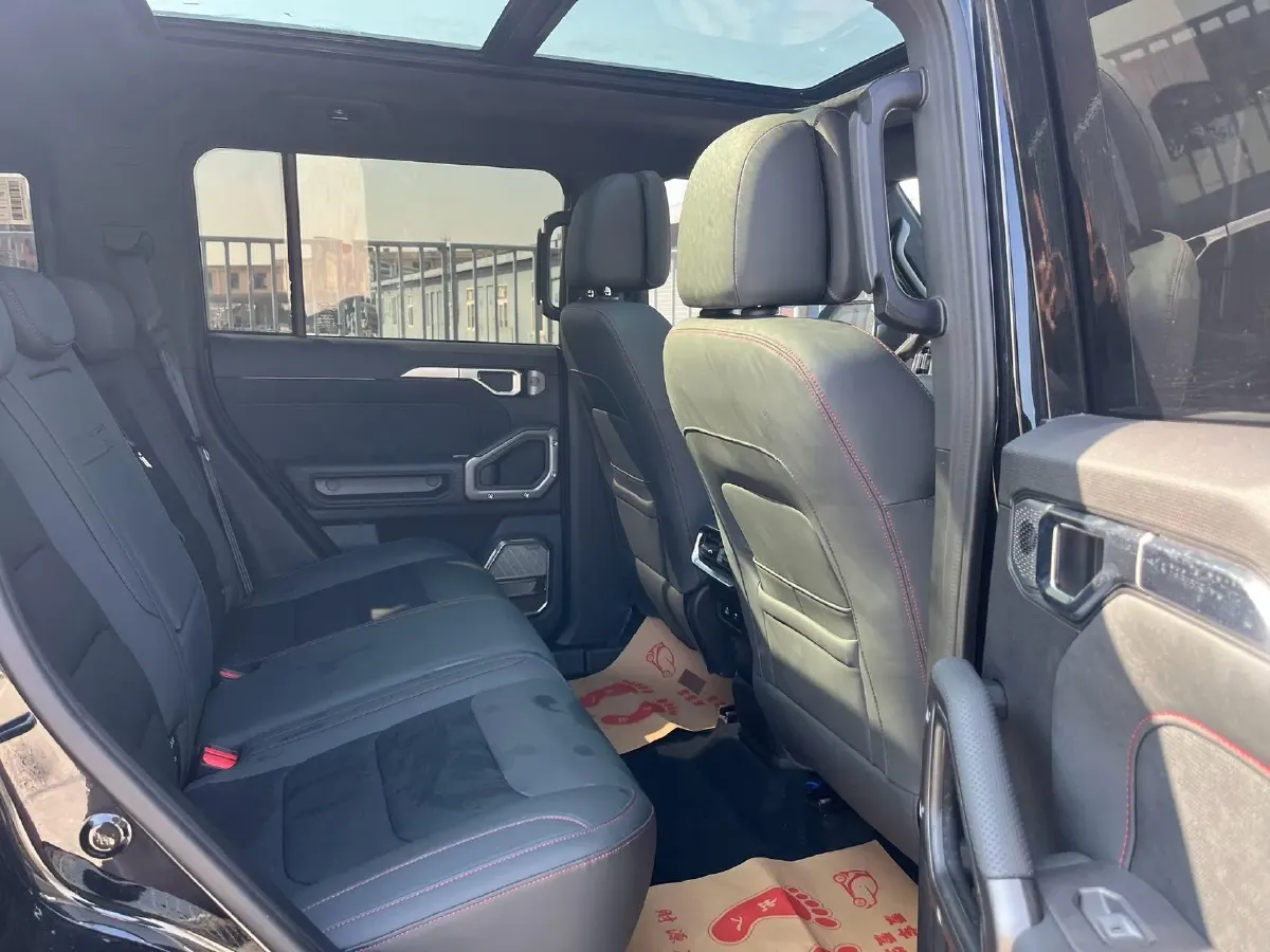 2024 Jetour Traveller 2.0T 254HP L4 7DCT,autocango,china used car exporter,china ev exporter,chinese used car exporter,chinese used ev exporter