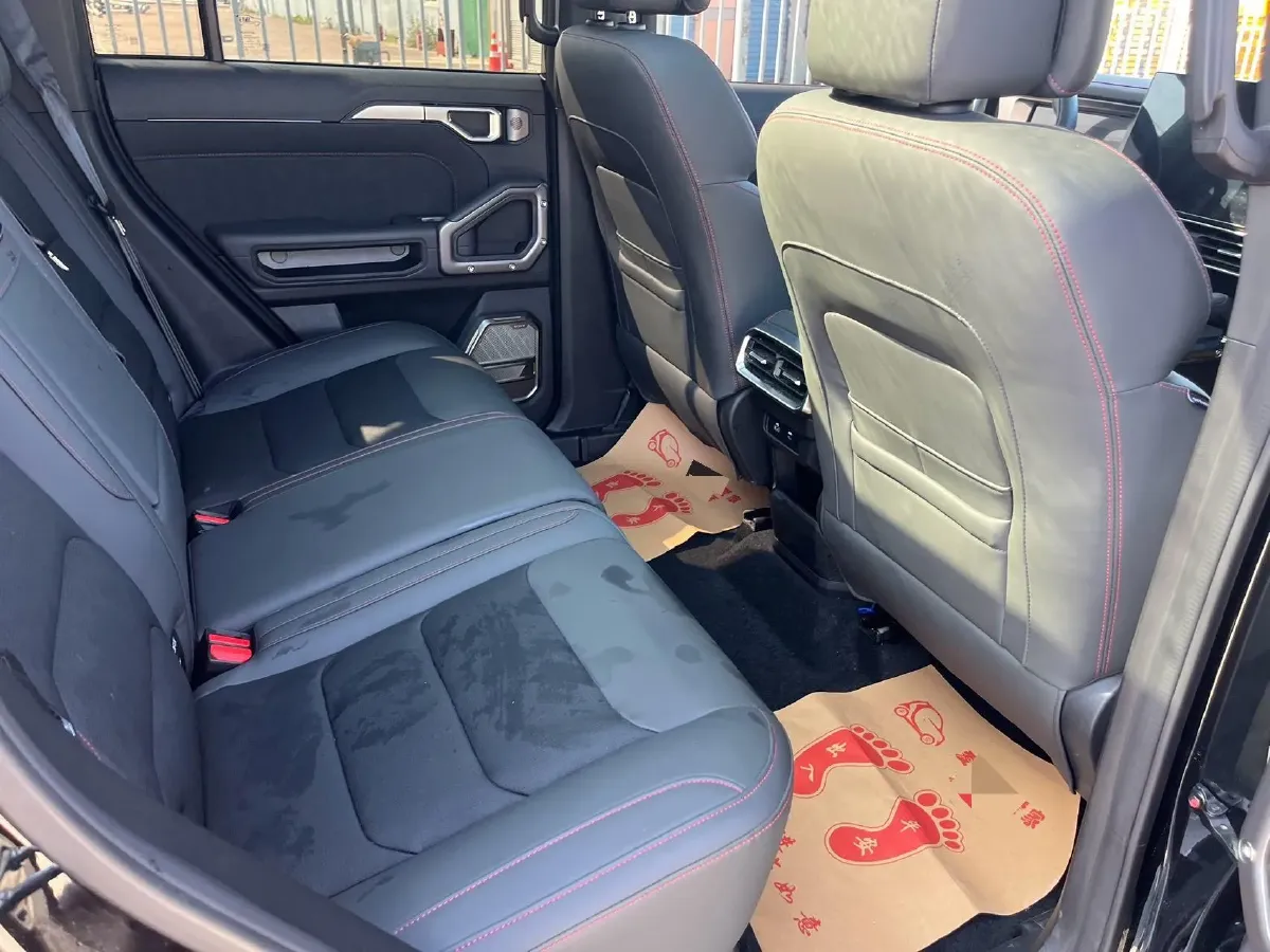 2024 Jetour Traveller 2.0T 254HP L4 7DCT,autocango,china used car exporter,china ev exporter,chinese used car exporter,chinese used ev exporter