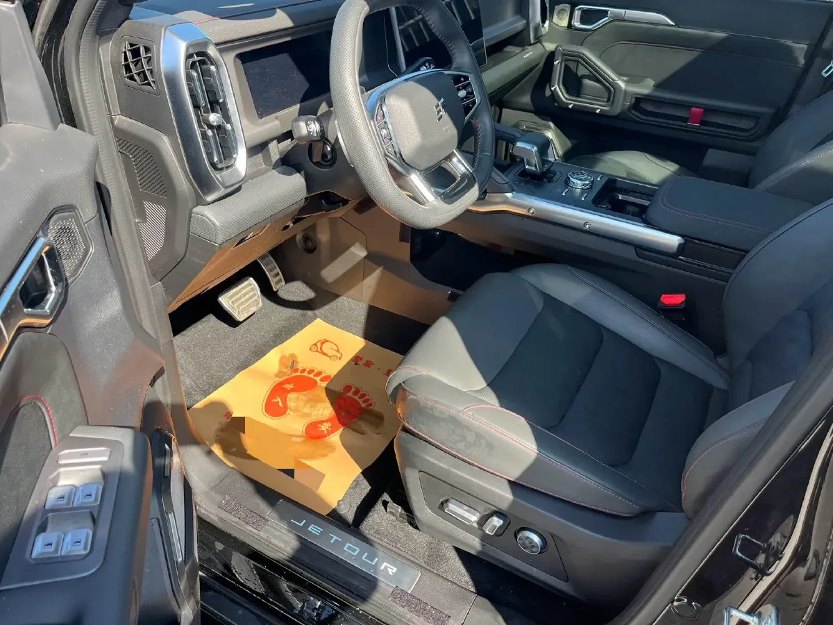 2024 Jetour Traveller 2.0T 254HP L4 7DCT,autocango,china used car exporter,china ev exporter,chinese used car exporter,chinese used ev exporter