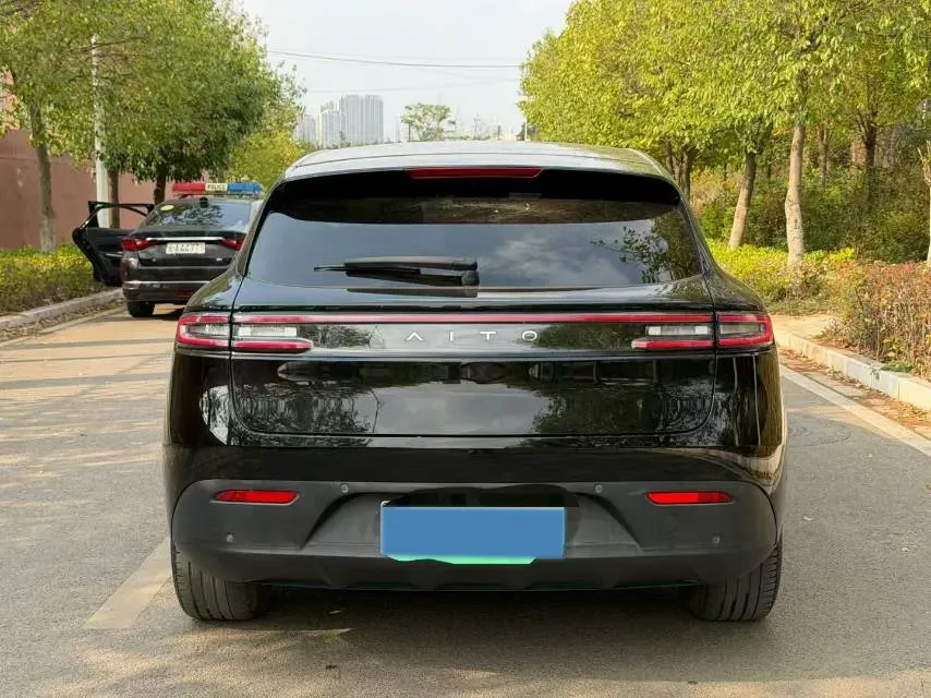 2022 AITO AITO M5 Range Extended 125HP REEV 40KWH,autocango,china used car exporter,china ev exporter,chinese used car exporter,chinese used ev exporter