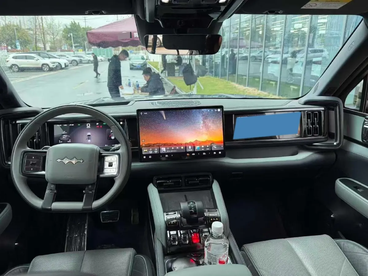 2025 FangChengBao Bao 5 1.5T 194HP L4 E-CVT PHEV 31.8KWH,autocango,china used car exporter,china ev exporter,chinese used car exporter,chinese used ev exporter