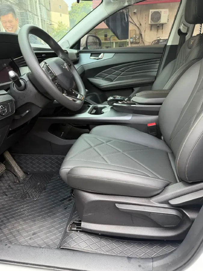 2024 KaiYi KunLun 1.6T 197HP L4 7DCT,autocango,china used car exporter,china ev exporter,chinese used car exporter,chinese used ev exporter