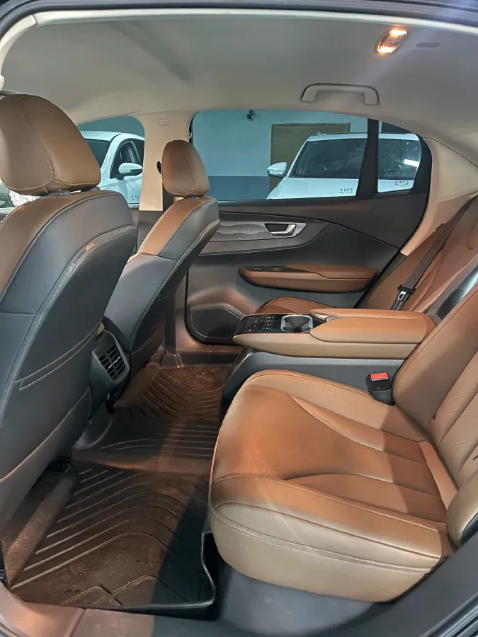 2022 HongQi E-QM5 BEV 56KWH,autocango,china used car exporter,china ev exporter,chinese used car exporter,chinese used ev exporter