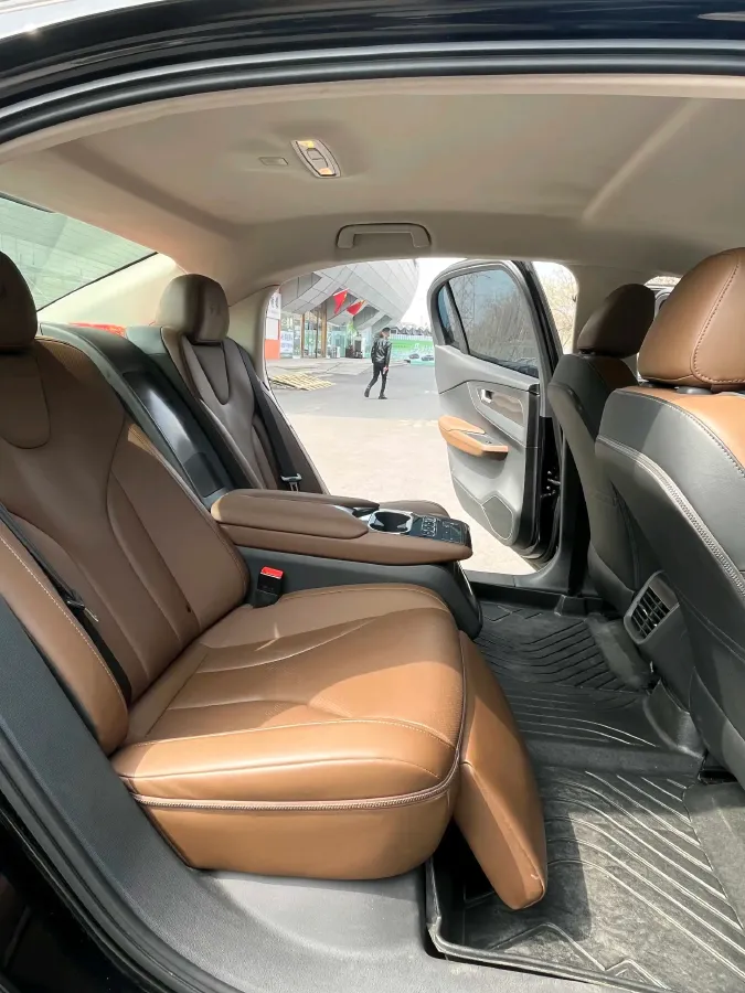 2022 HongQi E-QM5 BEV 56KWH,autocango,china used car exporter,china ev exporter,chinese used car exporter,chinese used ev exporter