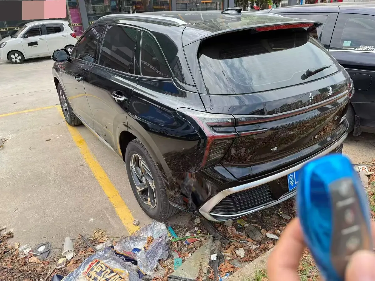 2024 HongQi HS3 1.5T 169HP L4 7DCT,autocango,china used car exporter,china ev exporter,chinese used car exporter,chinese used ev exporter