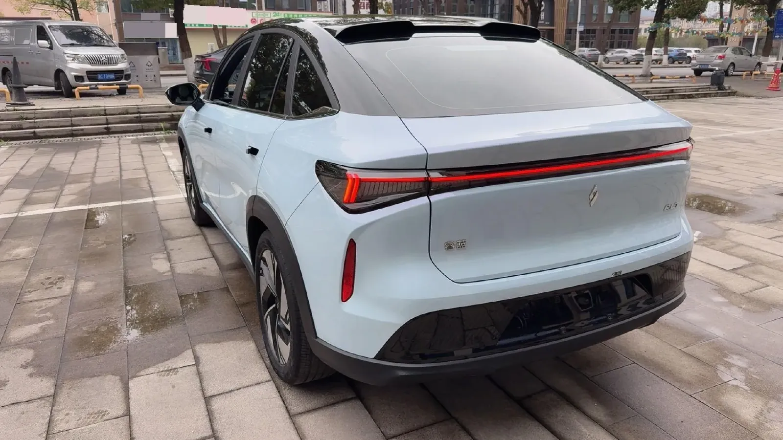 2023 Livan 7 BEV 68.03KWH,autocango,china used car exporter,china ev exporter,chinese used car exporter,chinese used ev exporter