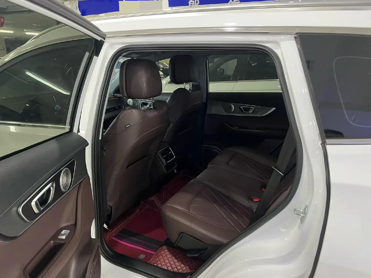 2022 Chery Tiggo 8 PRO 1.6T 197HP L4 7DCT,autocango,china used car exporter,china ev exporter,chinese used car exporter,chinese used ev exporter
