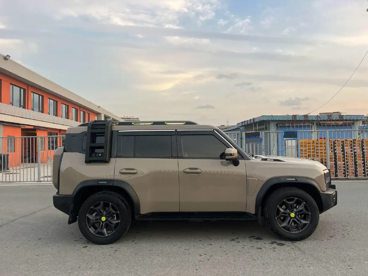 2023 Jetour Traveller 2.0T 254HP L4 7DCT,autocango,china used car exporter,china ev exporter,chinese used car exporter,chinese used ev exporter