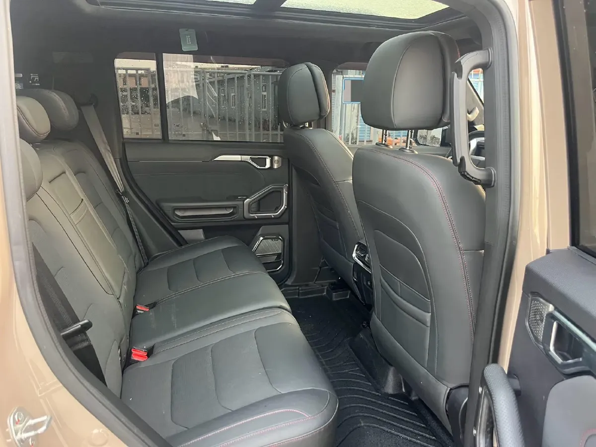 2023 Jetour Traveller 2.0T 254HP L4 7DCT,autocango,china used car exporter,china ev exporter,chinese used car exporter,chinese used ev exporter