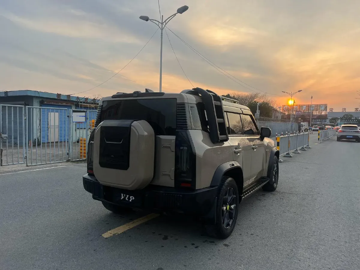 2023 Jetour Traveller 2.0T 254HP L4 7DCT,autocango,china used car exporter,china ev exporter,chinese used car exporter,chinese used ev exporter
