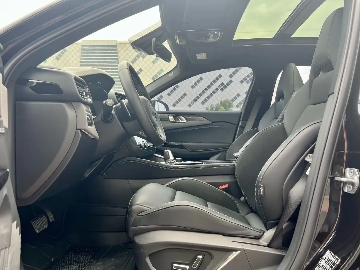 2022 LYNK&CO 03 2.0T 190HP L4 7DCT,autocango,china used car exporter,china ev exporter,chinese used car exporter,chinese used ev exporter