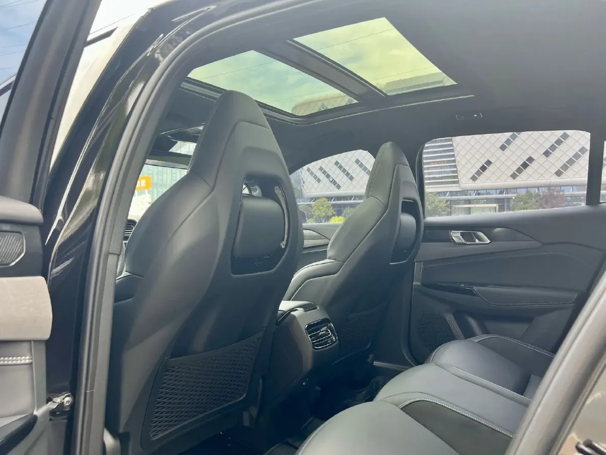 2022 LYNK&CO 03 2.0T 190HP L4 7DCT,autocango,china used car exporter,china ev exporter,chinese used car exporter,chinese used ev exporter