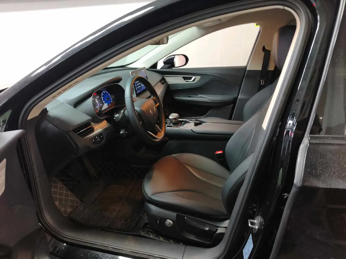 2023 HongQi E-QM5 BEV 82KWH,autocango,china used car exporter,china ev exporter,chinese used car exporter,chinese used ev exporter