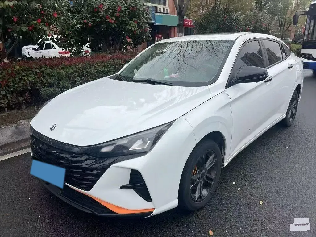 2023 DongFeng Aeolus YiXuan 1.5L 125HP L4 6DCT,autocango,china used car exporter,china ev exporter,chinese used car exporter,chinese used ev exporter