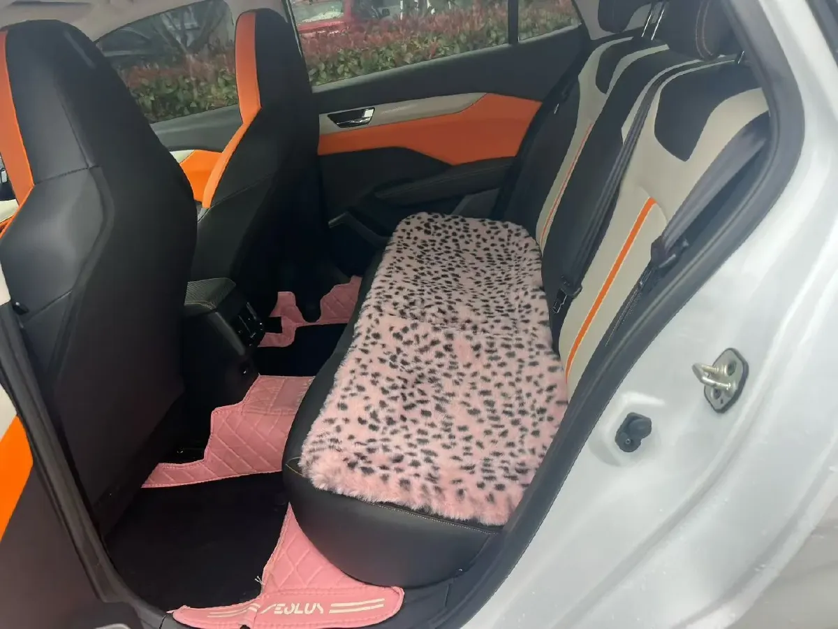 2023 DongFeng Aeolus YiXuan 1.5L 125HP L4 6DCT,autocango,china used car exporter,china ev exporter,chinese used car exporter,chinese used ev exporter