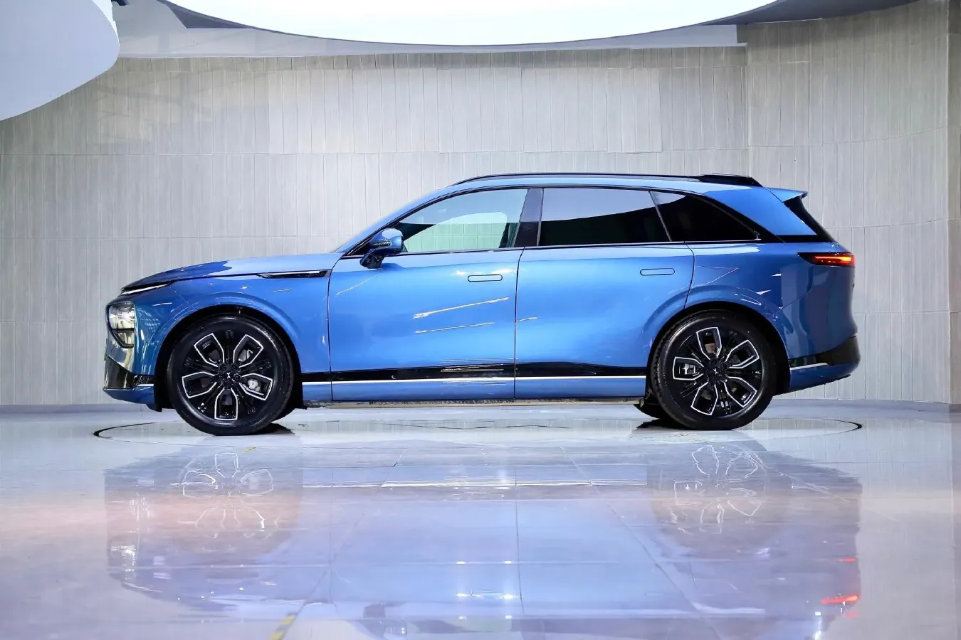 2025 Xpeng G9 BEV 79KWH,autocango,china used car exporter,china ev exporter,chinese used car exporter,chinese used ev exporter