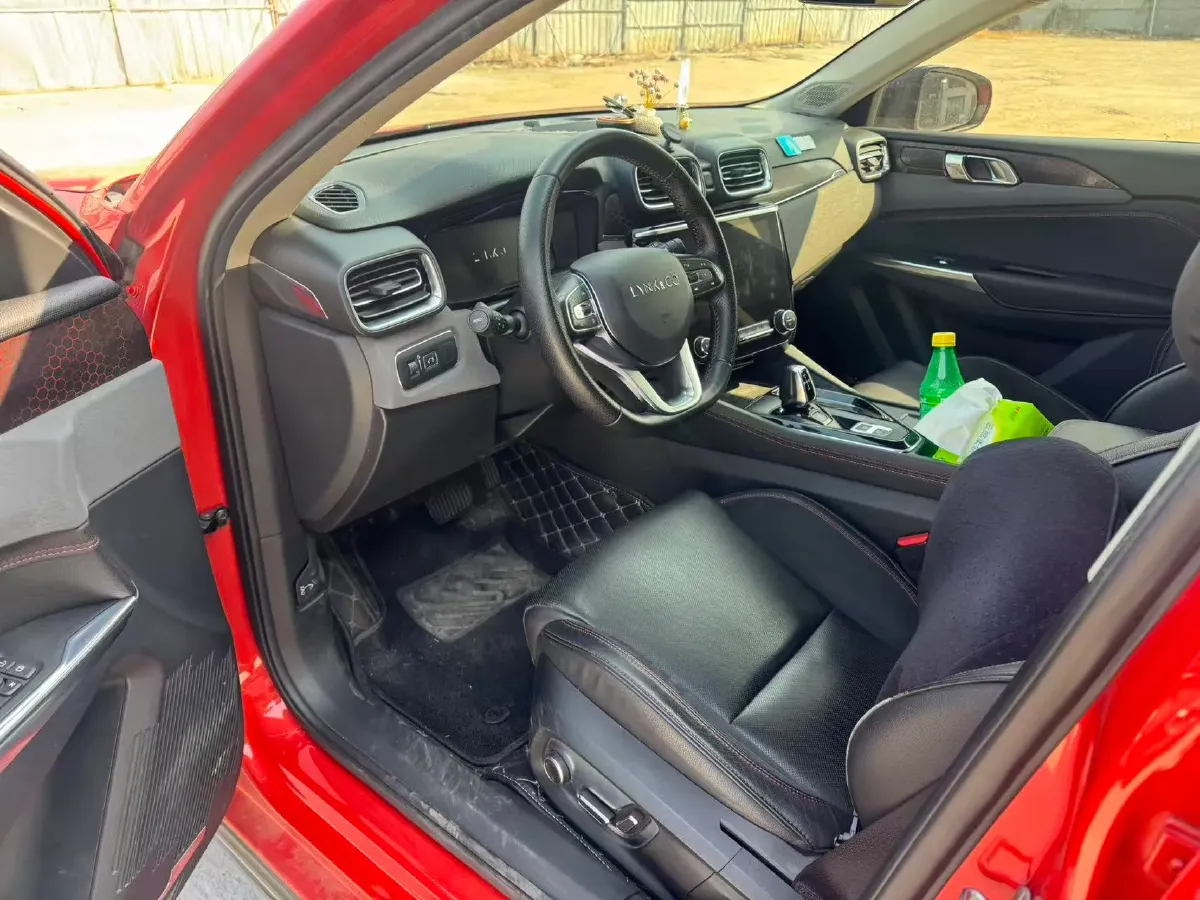 2018 Toyota C-HR 2.0L 171HP L4 CVT,autocango,china used car exporter,china ev exporter,chinese used car exporter,chinese used ev exporter