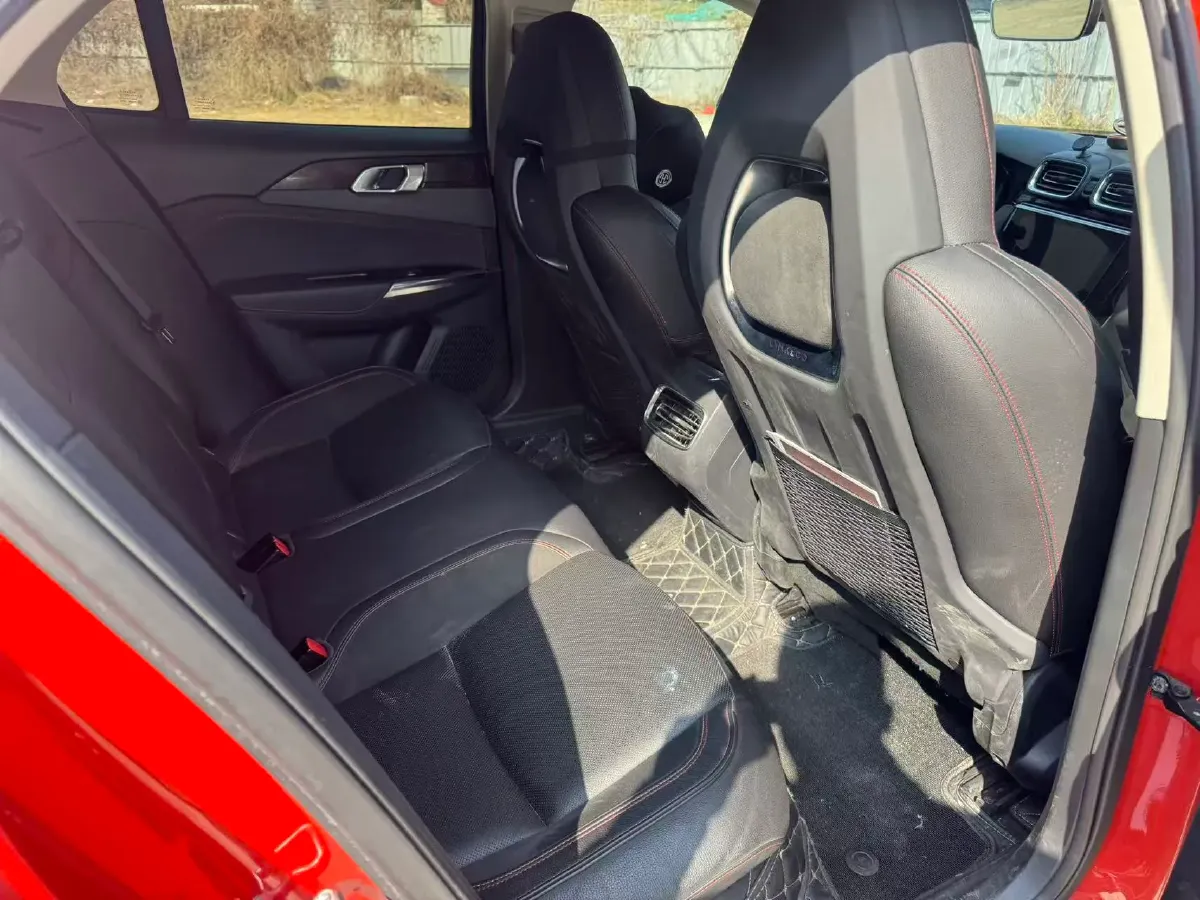 2018 Toyota C-HR 2.0L 171HP L4 CVT,autocango,china used car exporter,china ev exporter,chinese used car exporter,chinese used ev exporter