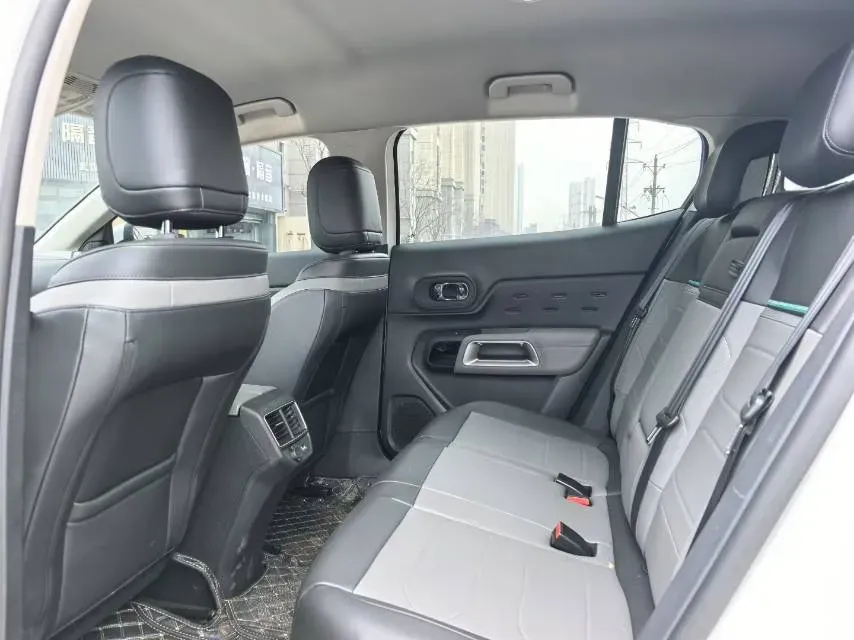 2023 Citroen C5 Aircross 1.6T 175HP L4 8AT,autocango,china used car exporter,china ev exporter,chinese used car exporter,chinese used ev exporter