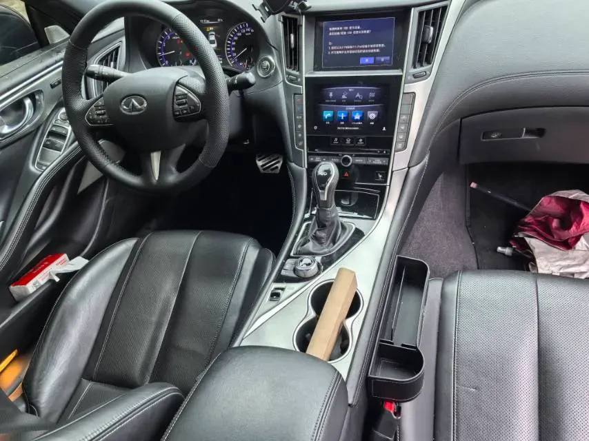 2017 Infiniti Q60 2.0T 211HP L4 7AT,autocango,china used car exporter,china ev exporter,chinese used car exporter,chinese used ev exporter