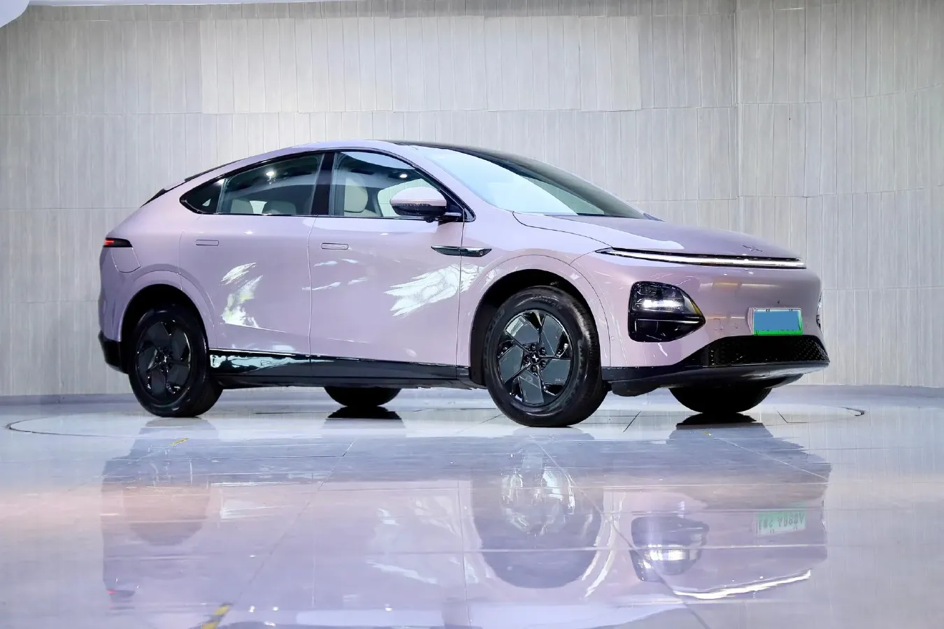 2025 Xpeng G6 BEV 68.5KWH,autocango,china used car exporter,china ev exporter,chinese used car exporter,chinese used ev exporter