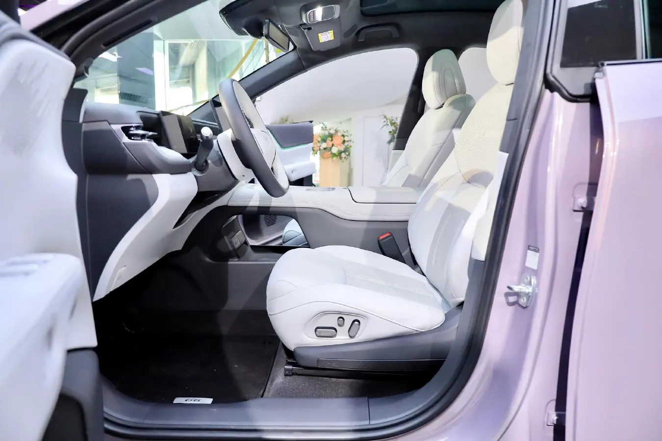 2025 Xpeng G6 BEV 68.5KWH,autocango,china used car exporter,china ev exporter,chinese used car exporter,chinese used ev exporter