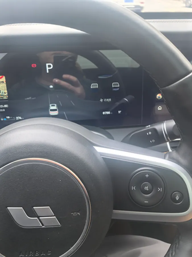 2020 Li ONE Range Extended 131HP REEV 40.5KWH,autocango,china used car exporter,china ev exporter,chinese used car exporter,chinese used ev exporter