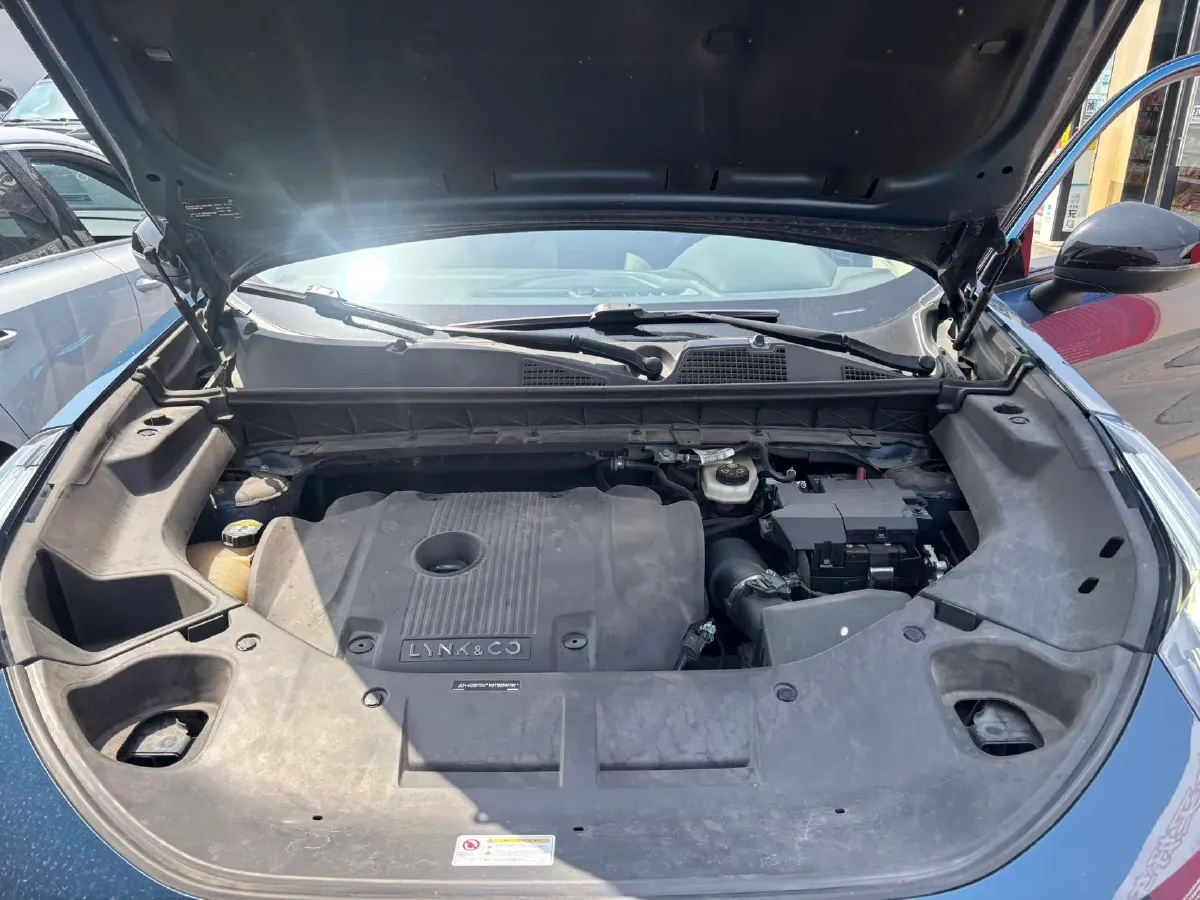 2021 LYNK&CO 01 2.0T 218HP L4 8AT,autocango,china used car exporter,china ev exporter,chinese used car exporter,chinese used ev exporter