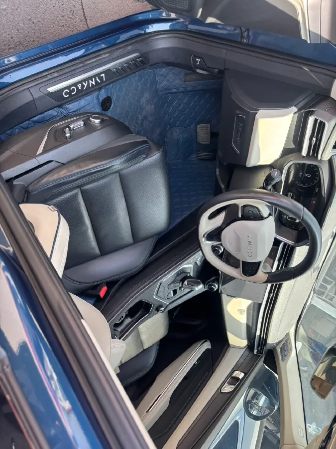 2021 LYNK&CO 01 2.0T 218HP L4 8AT,autocango,china used car exporter,china ev exporter,chinese used car exporter,chinese used ev exporter