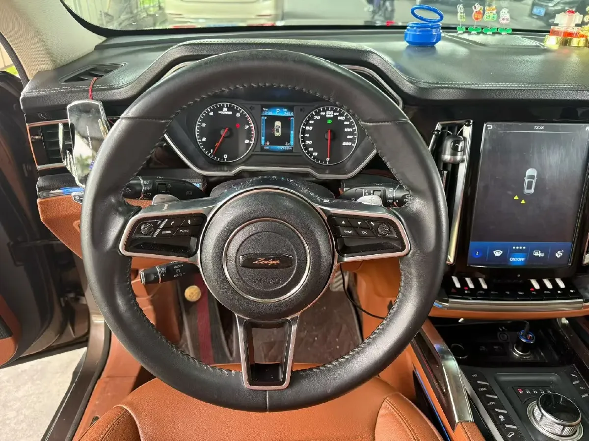 2017 Zotye T700 1.8T 177HP L4 6DCT,autocango,china used car exporter,china ev exporter,chinese used car exporter,chinese used ev exporter