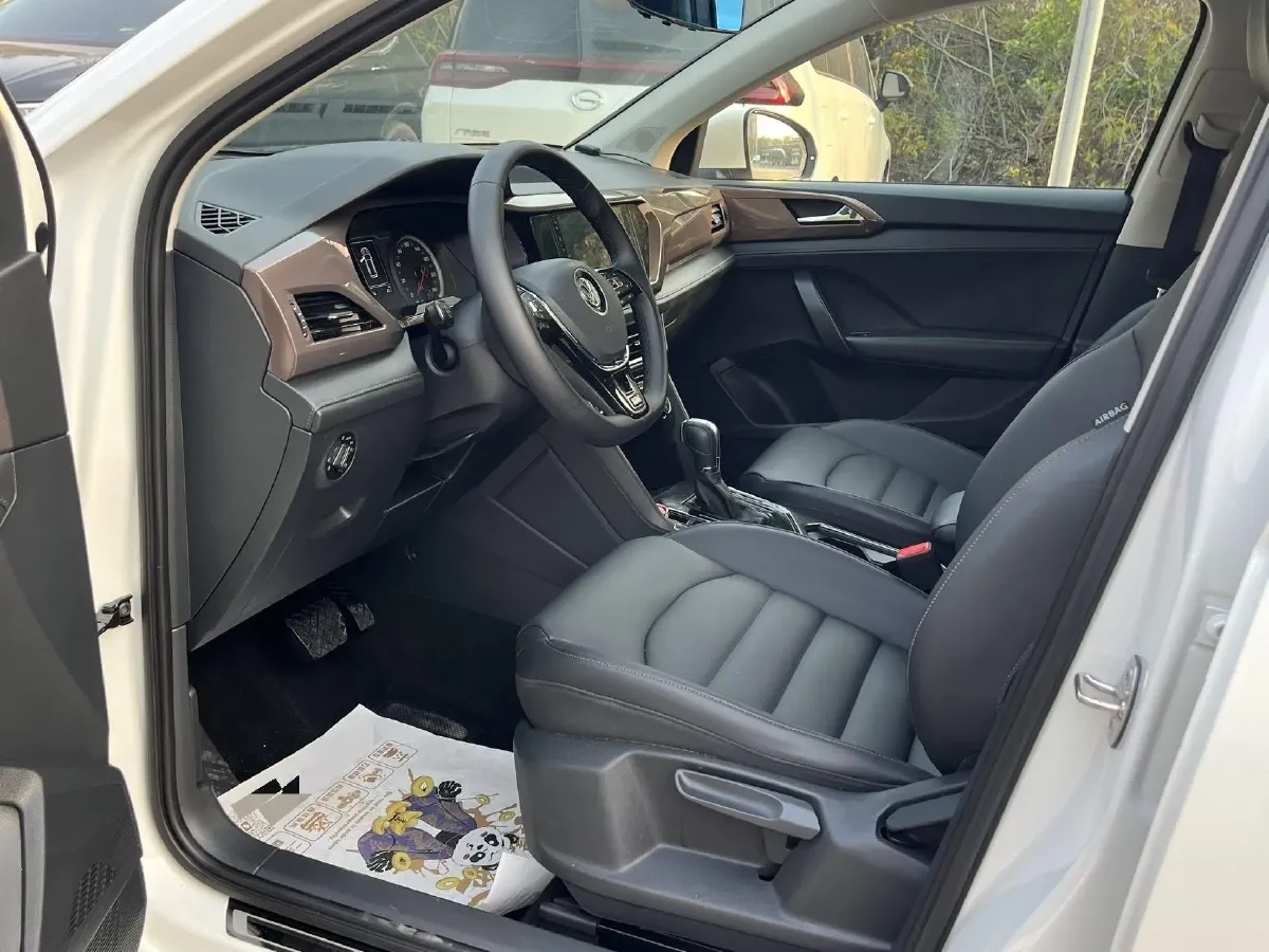 2019 MINI MINI 1.5T 102HP L3 7DCT,autocango,china used car exporter,china ev exporter,chinese used car exporter,chinese used ev exporter