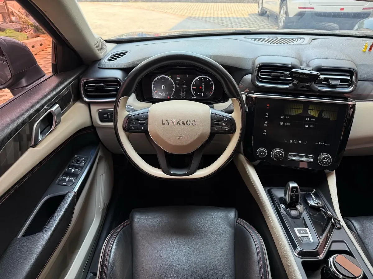 2018 Geely Emgrand GT 1.5T 180HP L3 7DCT,autocango,china used car exporter,china ev exporter,chinese used car exporter,chinese used ev exporter